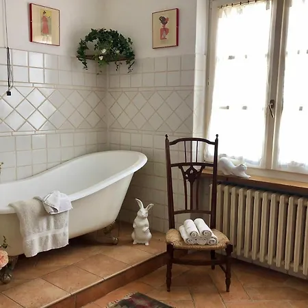 Bucatino By Mmega Villa Pistrino